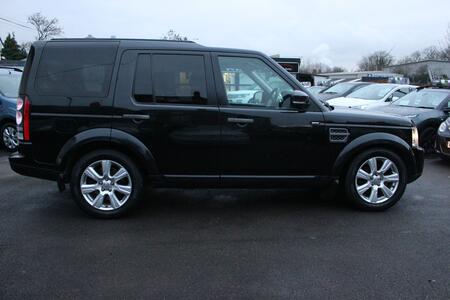 LAND ROVER DISCOVERY 4 3.0 SD V6 SE Tech